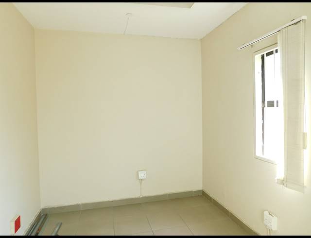 450M² OFFICE TO LET IN FERNDALE